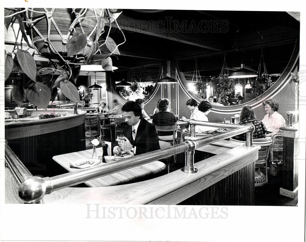 1980 Press Photo Schulers Grate Steak And Seafood - Historic Images