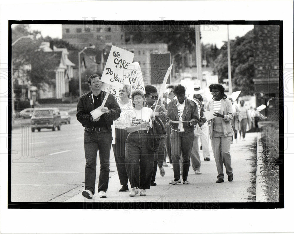 1988 Press Photo Pontiac Central High School strike - Historic Images