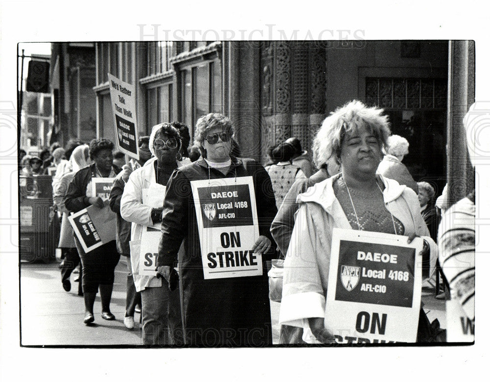 1986 Press Photo detroit school office strike - Historic Images