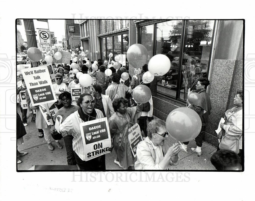 1986 Press Photo RALLY STRIKERS DETROIT PUBLIC SCHOOLS - Historic Images