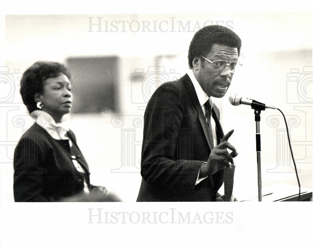 1987 Press Photo Renaissance Beverly Thomas George - Historic Images