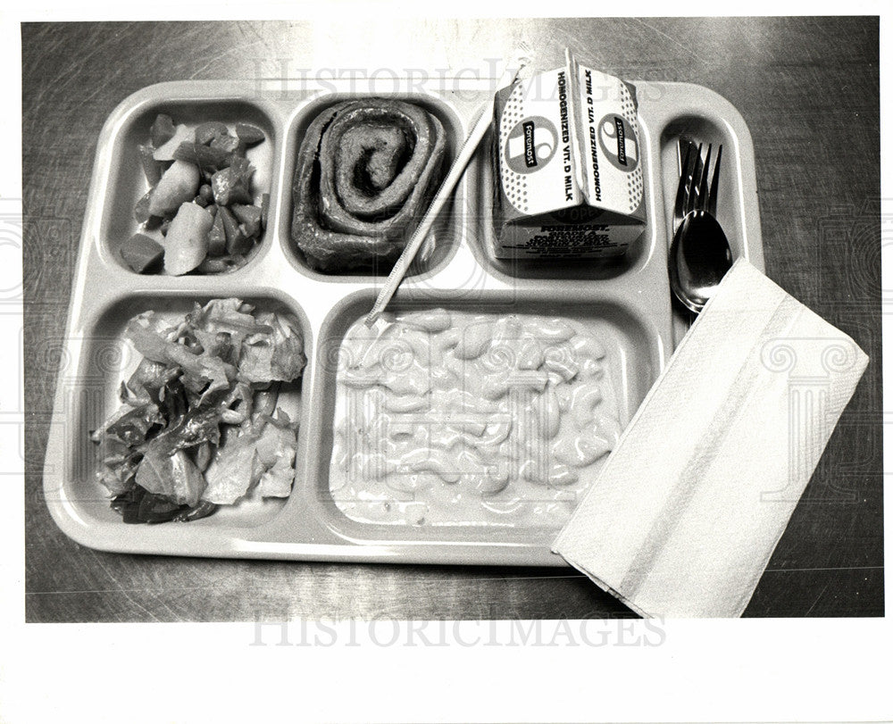 1979 Press Photo School Cafeteria Lunch - Historic Images