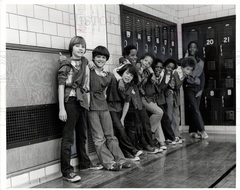 1977 Press Photo Pulaski Elementary students integrated - Historic Images