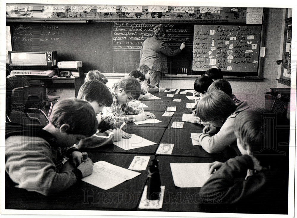 Press Photo School - Class Rooms - Historic Images