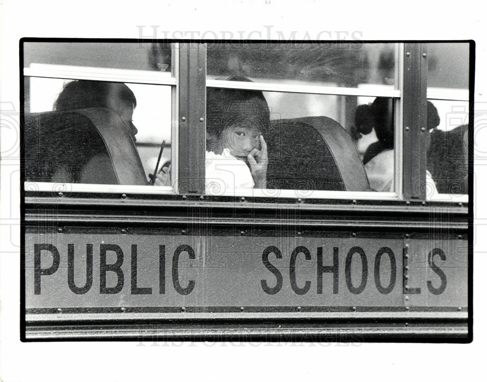 1986 Press Photo Ann Arbor 1st Day School Desegregation - Historic Images