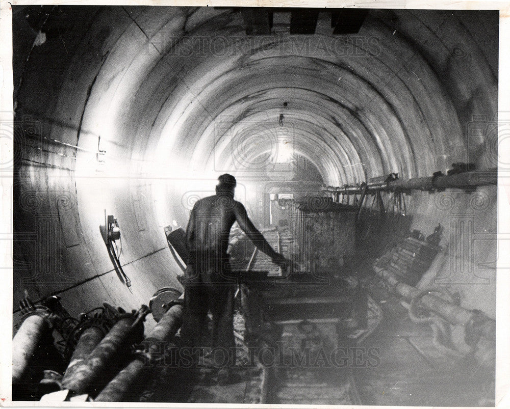 1987 Press Photo McNichols storm sewer digging drain - Historic Images