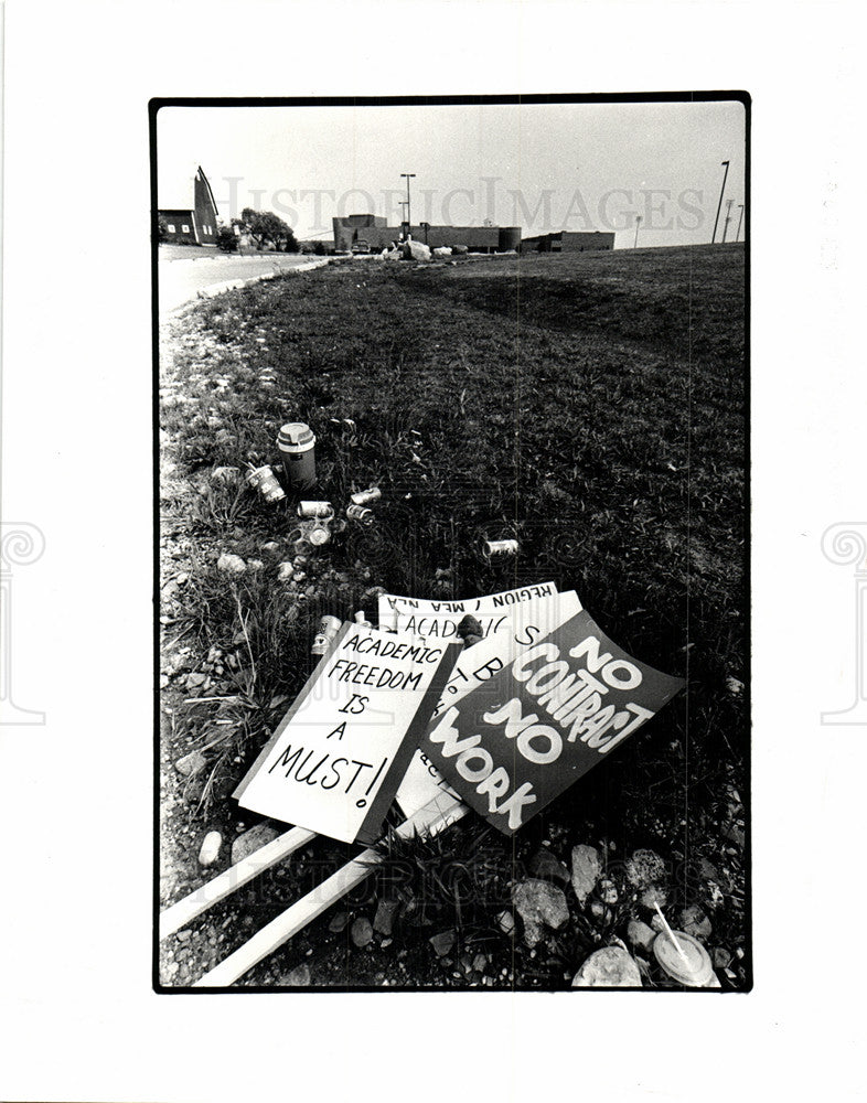 1982 Press Photo School - Historic Images