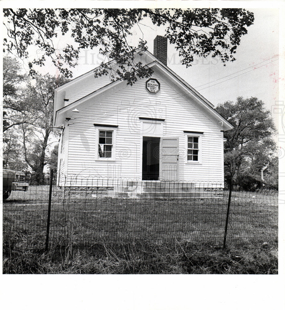 1976 Press Photo One-Room Schoolhouse Fowlerville rural - Historic Images