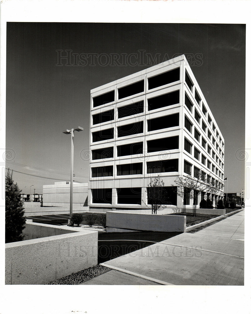 1971 Press Photo Sentinel Center Chene Detroit Police - Historic Images