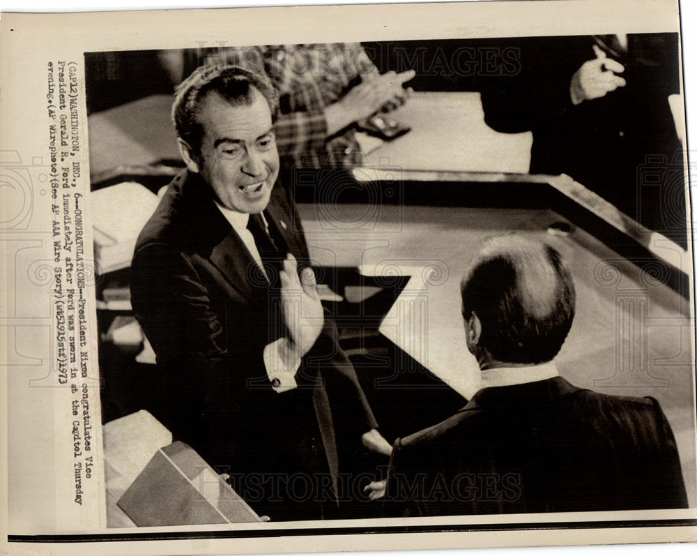 1973 Press Photo President Nixon Gerald Ford High Five - Historic Images