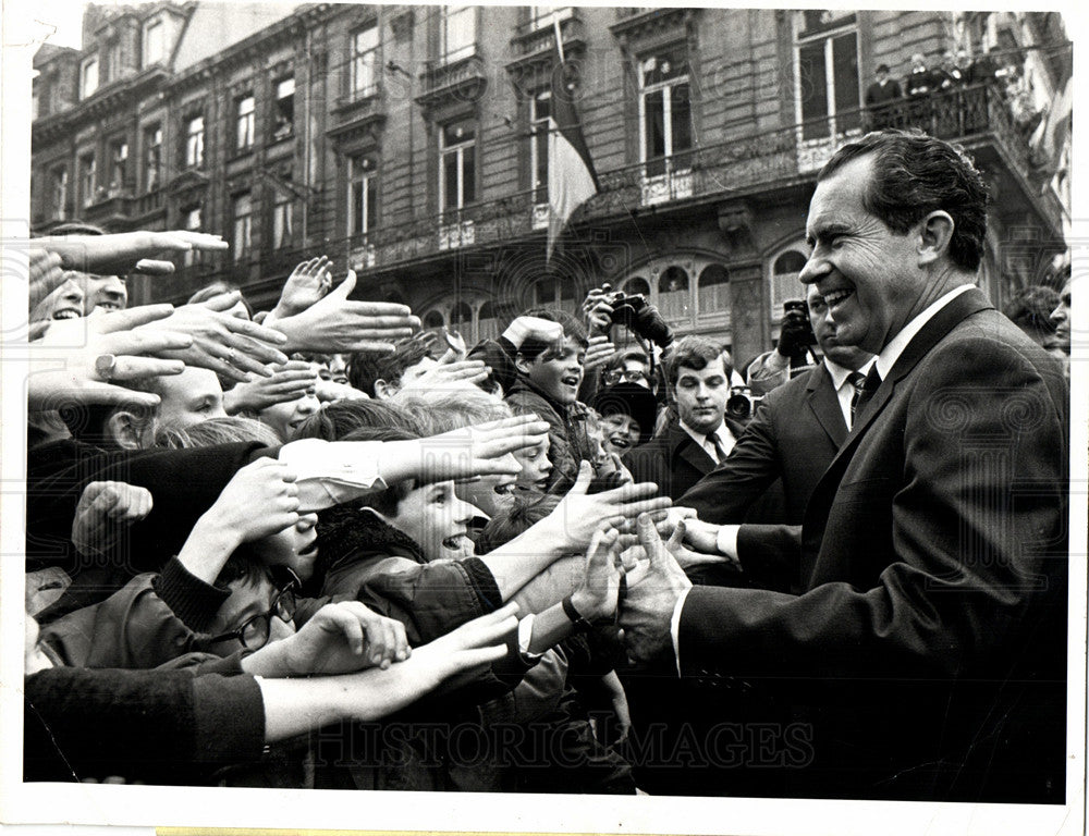 1969 Press Photo Nixon Shaky start Belgium children - Historic Images