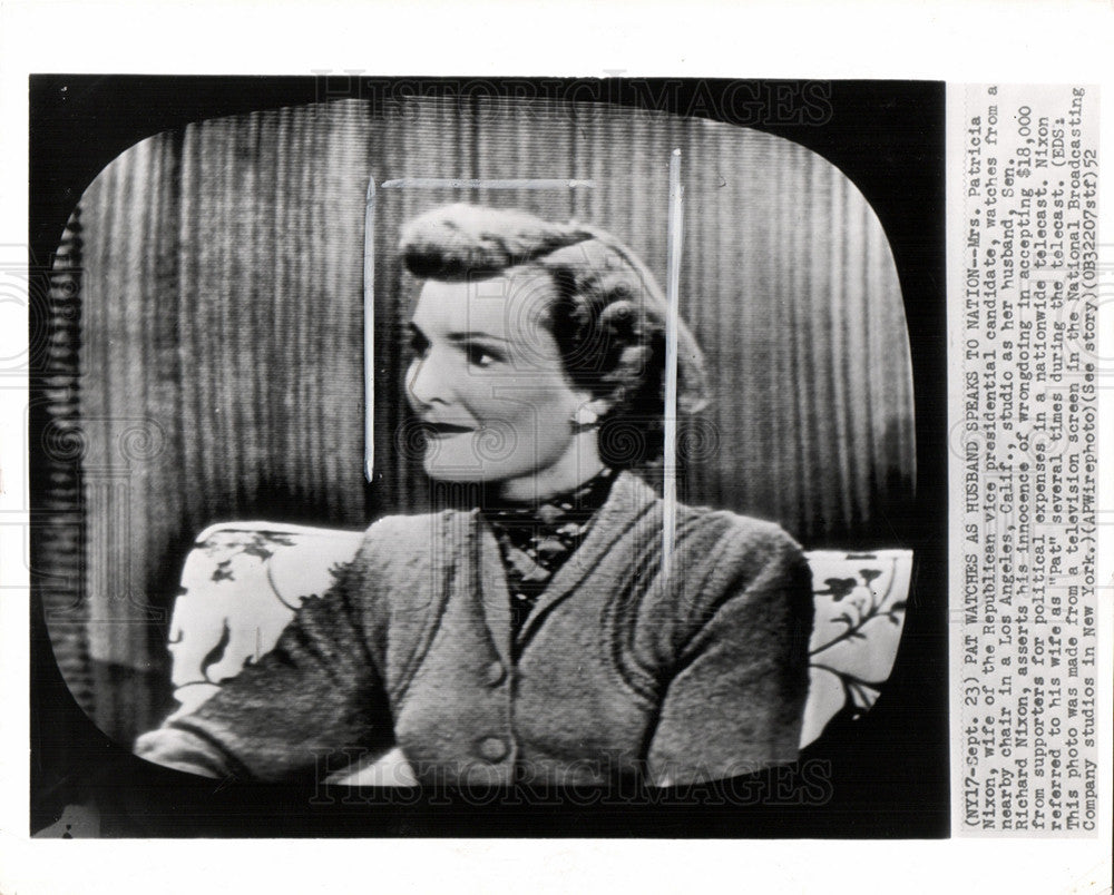 1952 Press Photo Mrs Richard Nixon Los Angels Telecast - Historic Images