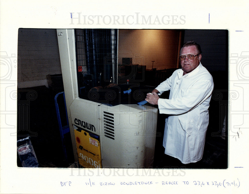 1991 Press Photo Chuck Nobles A&amp;P warehouseman Detroit - Historic Images