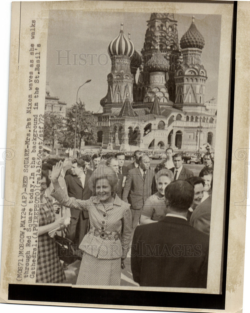 1972 Press Photo Pat Nixon  Red Square St. Basil&#39;s - Historic Images