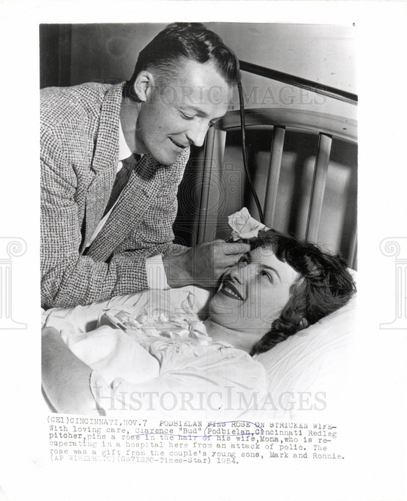 1954 Press Photo Clarence Anthony Podbielan pitcher - Historic Images