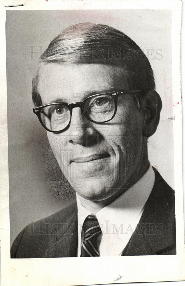 1969 Press Photo Private Thomas Plunkett color bearer - Historic Images