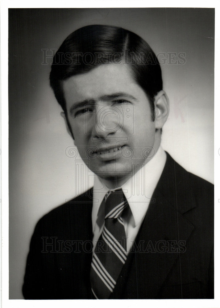 1984 Press Photo ROBERT J. PLISKA LAMBRECHT COMPANY - Historic Images