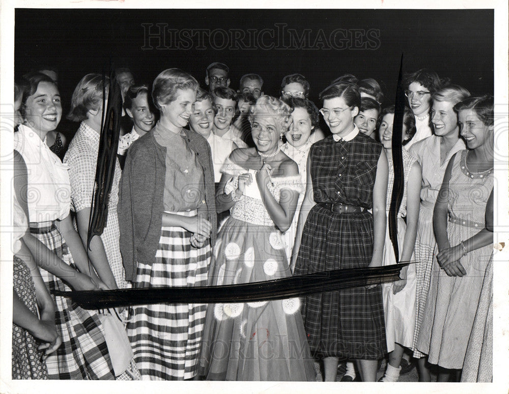 1954 Press Photo Joanie Fisher Jane Powell - Historic Images