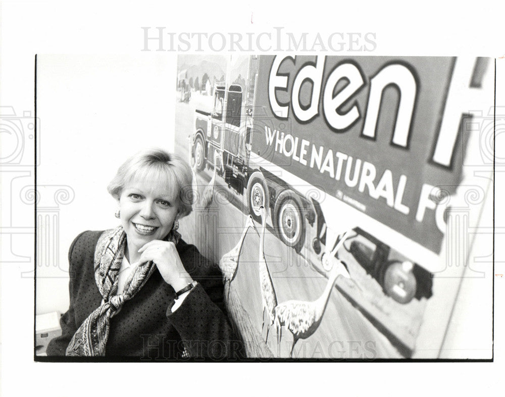 1992 Press Photo Nancy Potter Ann Arbor&#39;s Eden Foods - Historic Images