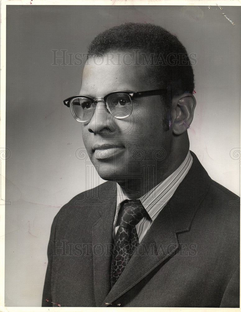 1971 Press Photo Dr. John W. Porter Superintendent - Historic Images