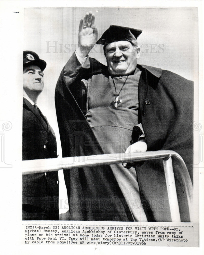 1966 Press Photo Rome archbishop Michael Ramsey - Historic Images