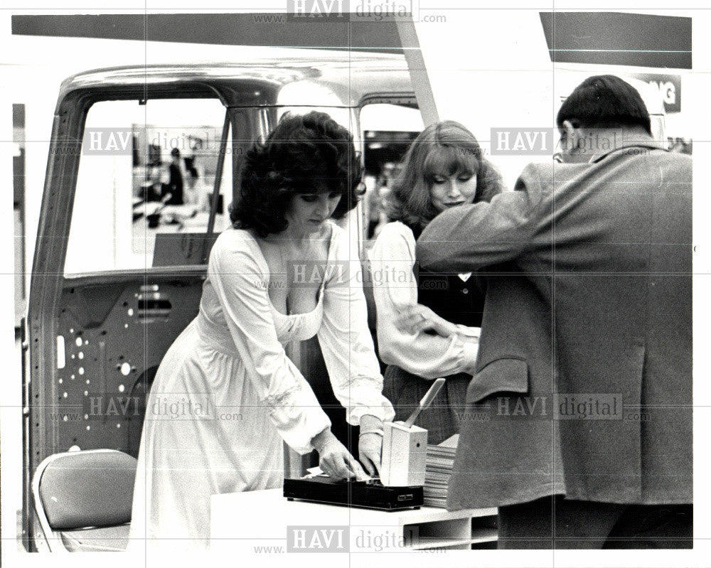 Press Photo Budd Tool Die Manufacturing Exhibit - Historic Images