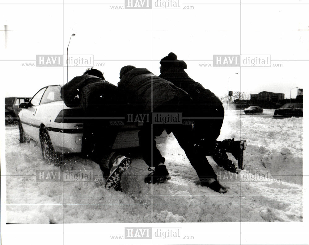 1992 Press Photo Snow Storm Janauary 1992 - Historic Images