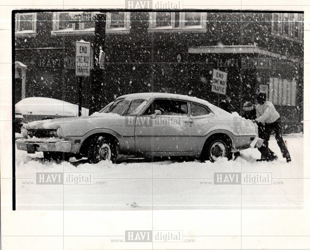 Press Photo Snow Storm December !974 - Historic Images
