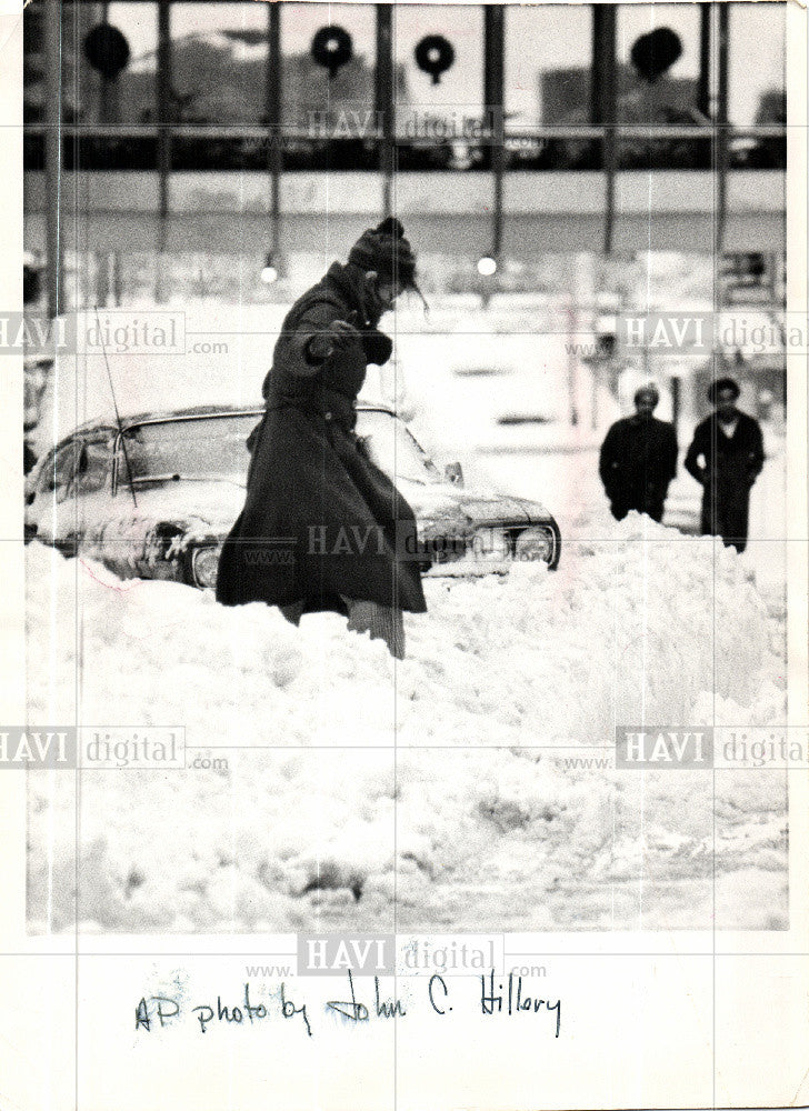 1981 Press Photo Snow Storm of December - Historic Images