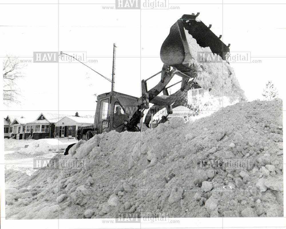 1976 Press Photo snow plow Detroit - Historic Images