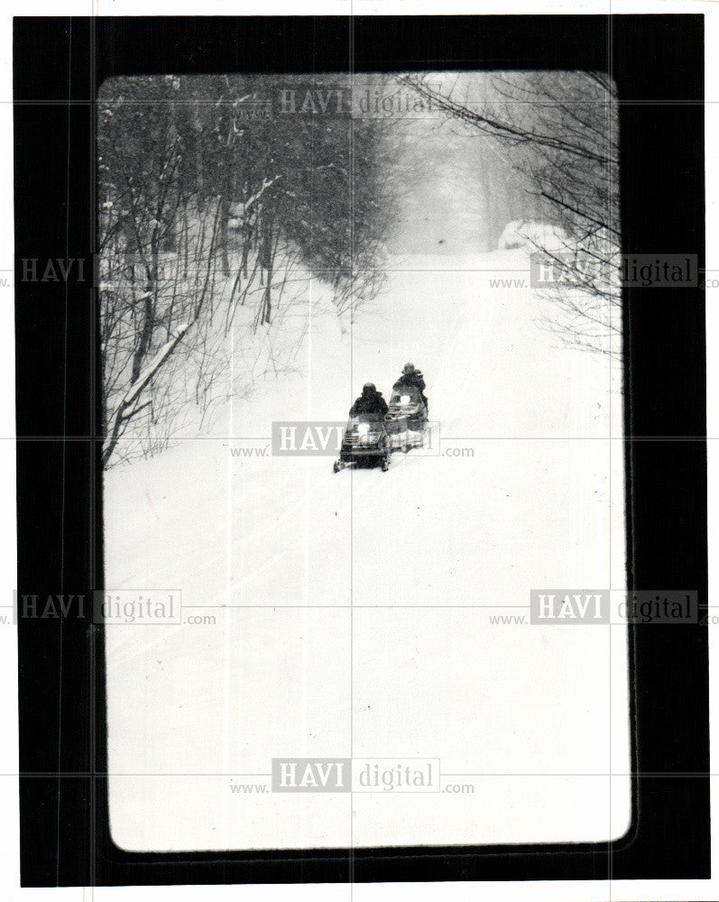 1962 Press Photo Snowmobile snowmobiling snow Michigan - Historic Images