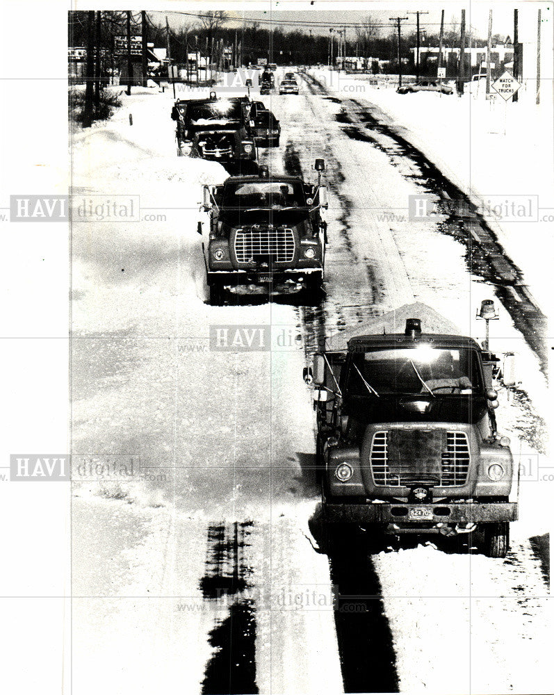 1992 Press Photo Snow precipitation within the Earth&#39;s - Historic Images