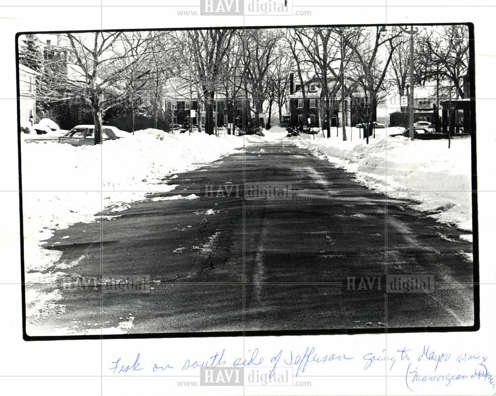 1982 Press Photo Coplin side street Detroit snow - Historic Images