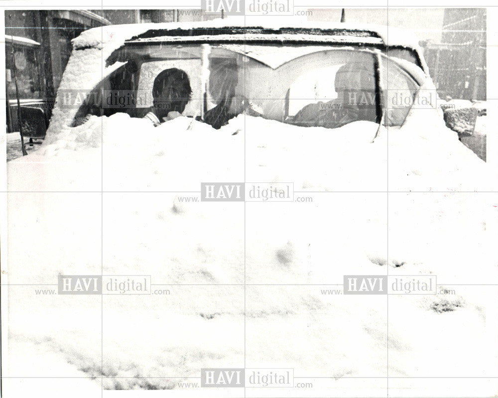 1981 Press Photo Snow Detroit Michigan Storm Automobile - Historic Images