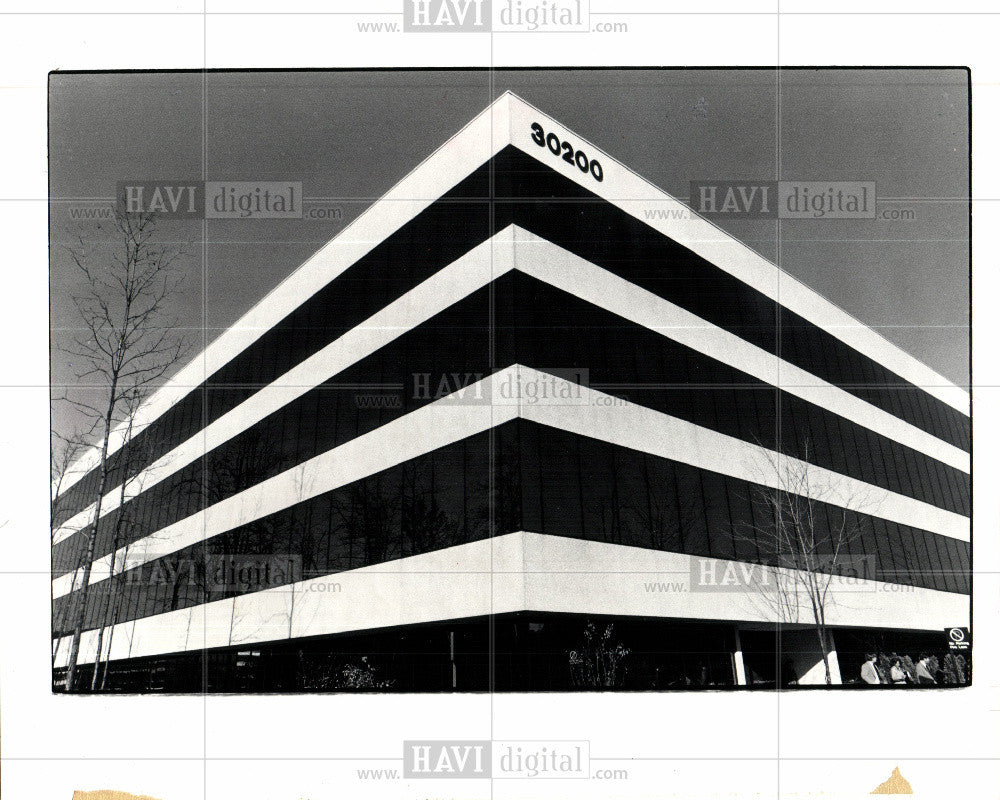 1981 Press Photo four-story building Bingham Park - Historic Images