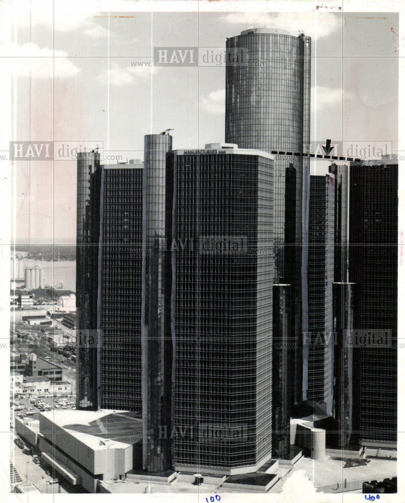 1977 Press Photo Renaissance Center skyscrapers Detroit - Historic Images