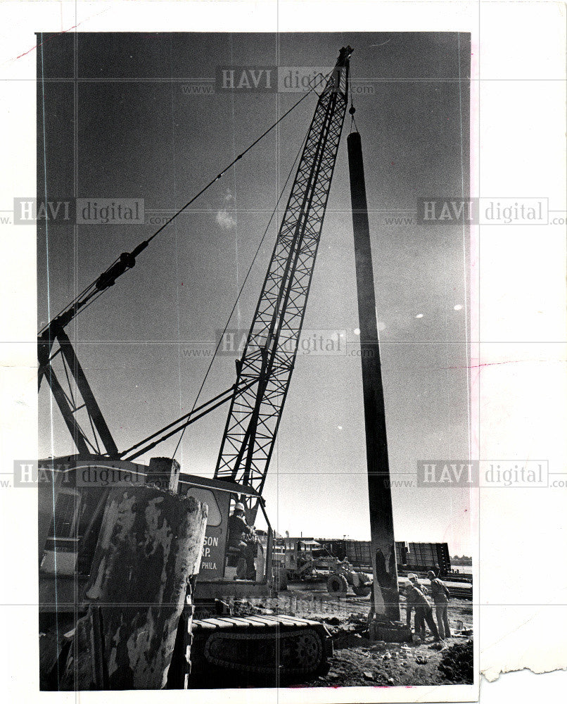 1973 Press Photo Renaissance Center construction work - Historic Images