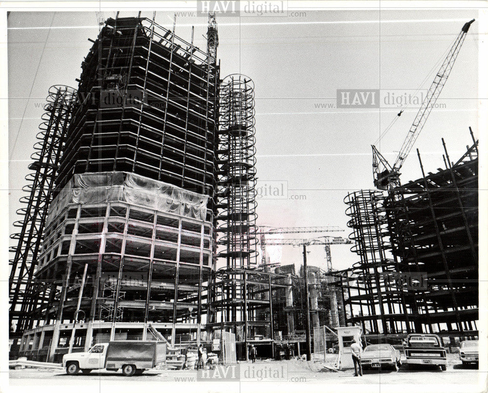 1982 Press Photo Renaissance Center - Historic Images