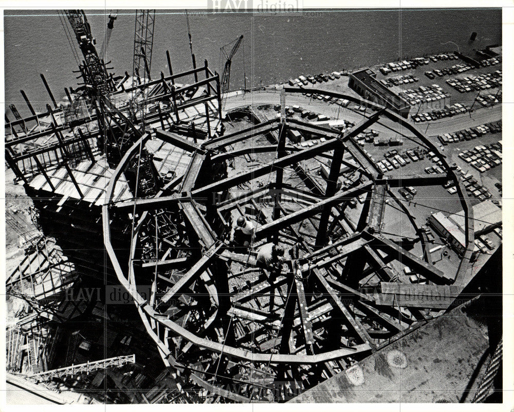 Press Photo Renaissance Center Tower Elevator - Historic Images