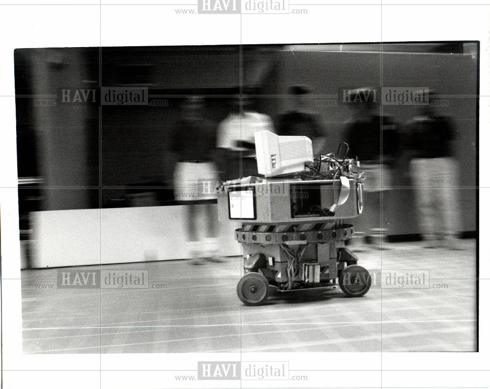 1992 Press Photo Robot electro-mechanical machine . - Historic Images
