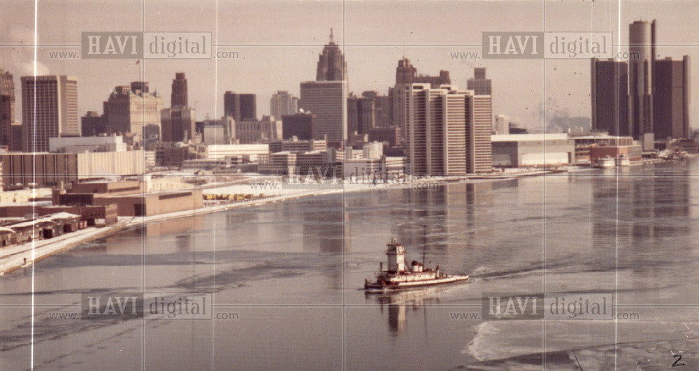 Press Photo River front - Historic Images