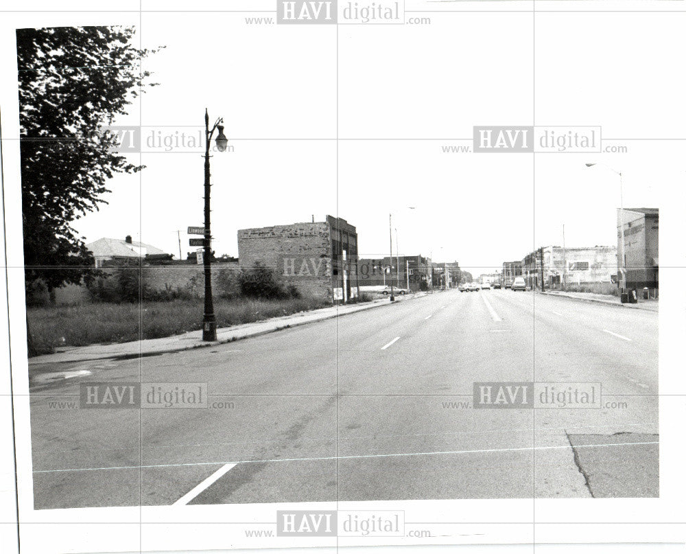 Press Photo Riot Effects - Historic Images