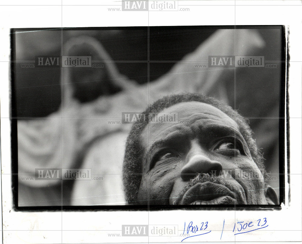 1992 Press Photo Joe Nelson north fishing Detroit - Historic Images