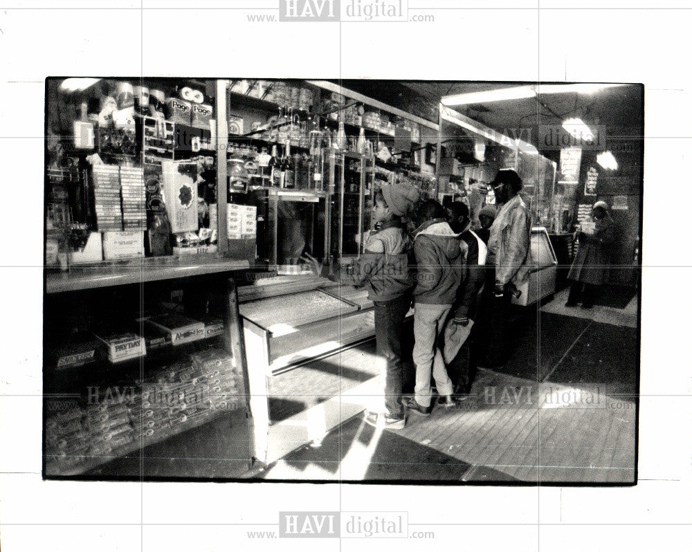 1987 Press Photo Violent - Historic Images