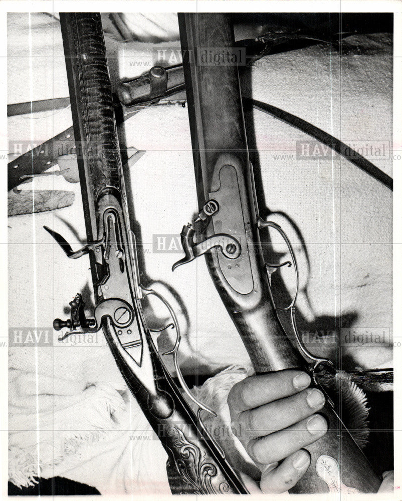 1987 Press Photo Muzzle - loaders,  hunters - Historic Images