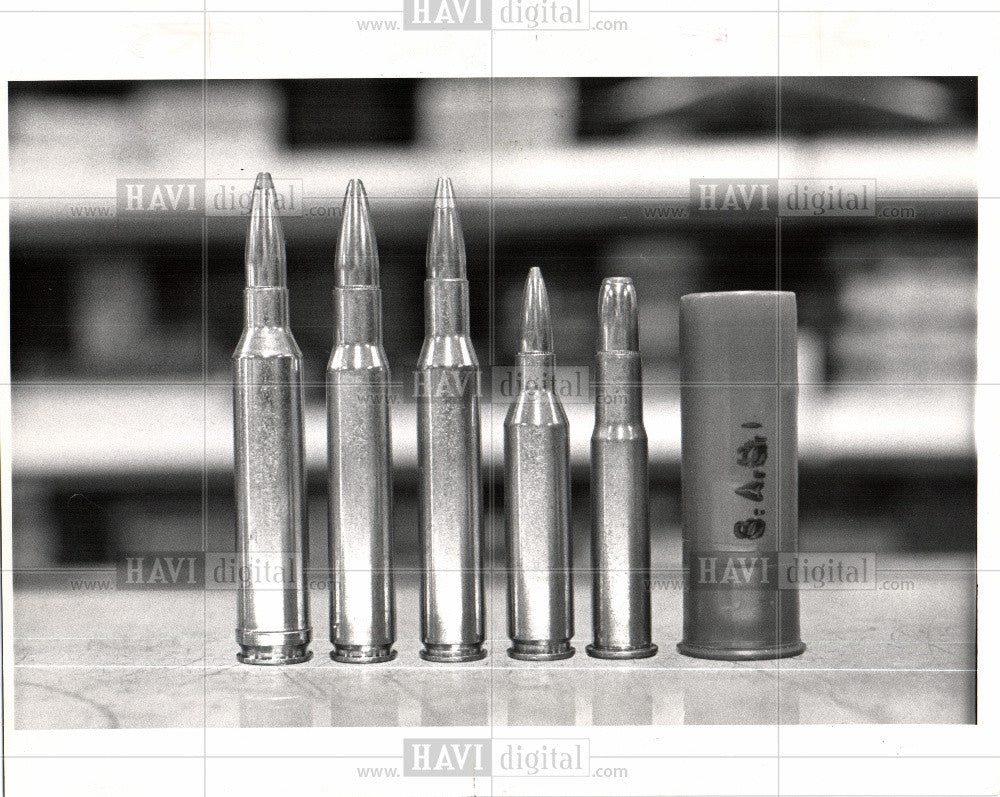 1990 Press Photo Rifles - Historic Images