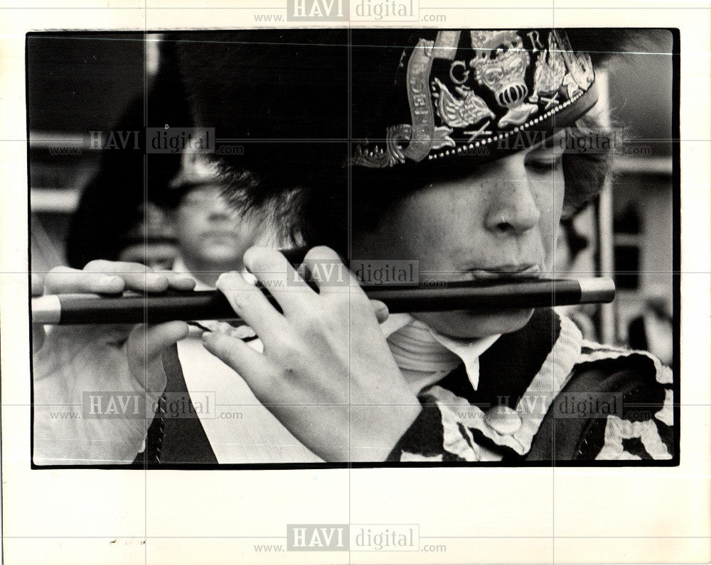 1975 Press Photo Revolutionary band Bill Phenix - Historic Images