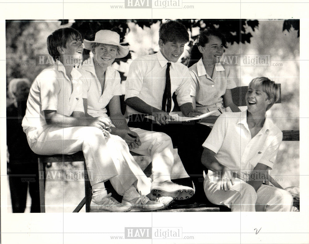 1986 Press Photo Mathew Pearce cricket practice - Historic Images