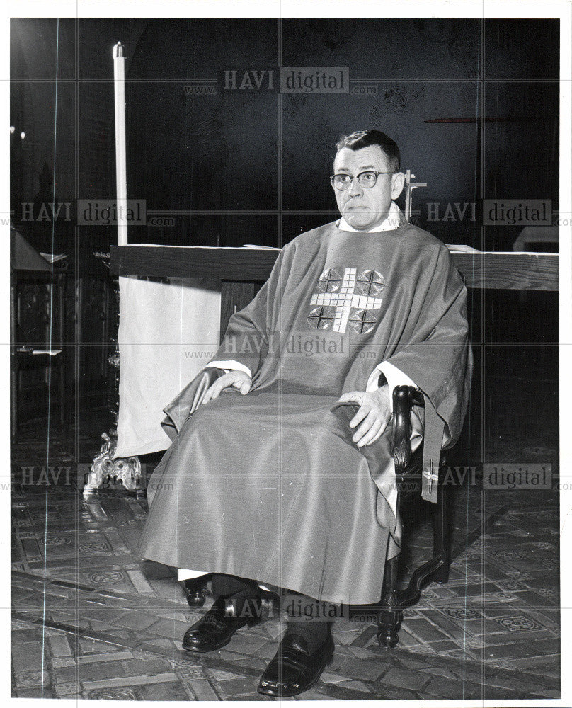 1965 Press Photo Mass - Historic Images