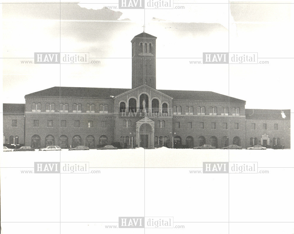 1987 Press Photo St. John&#39;s Seminary facade - Historic Images